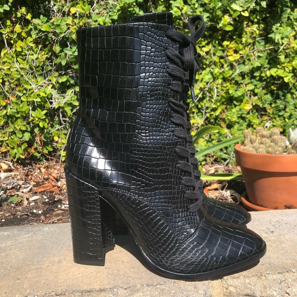 Schutz Leysi Croc Embossed bootie - Picture 7 of 10